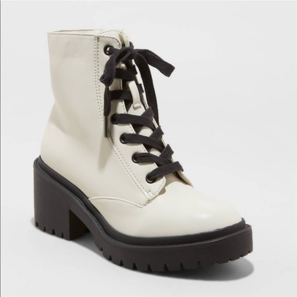 Women’s Brie Lace-Up Combat Boots Universal Thread